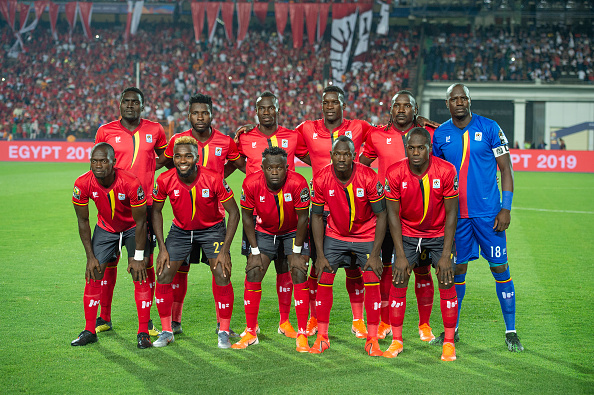 科比·怀特因小腿伤势缺席公牛对阵火箭比赛，延续伤病困扰